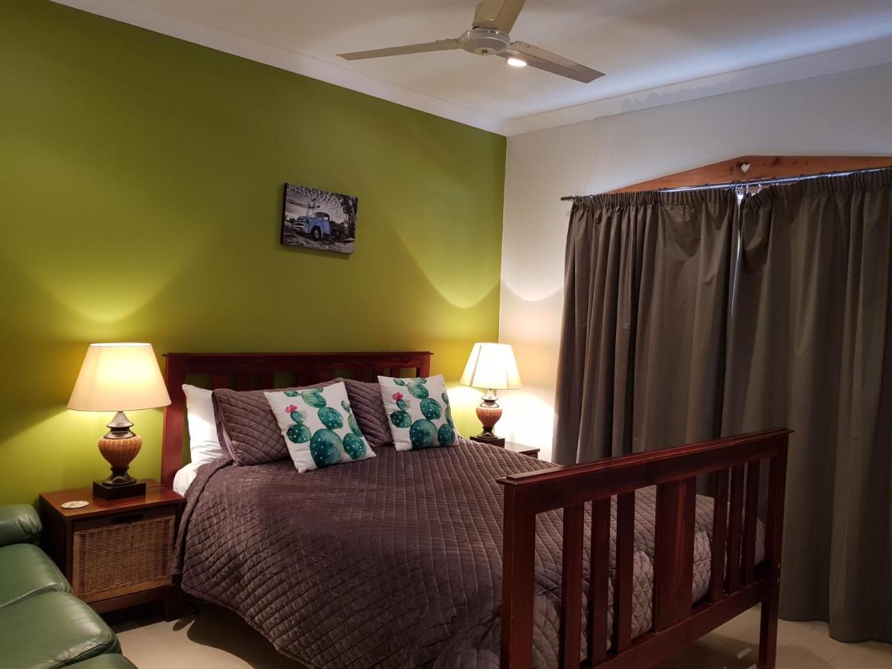 Sonja'S Bed And Breakfast ไลท์นิงริดจ์ ภายนอก รูปภาพ