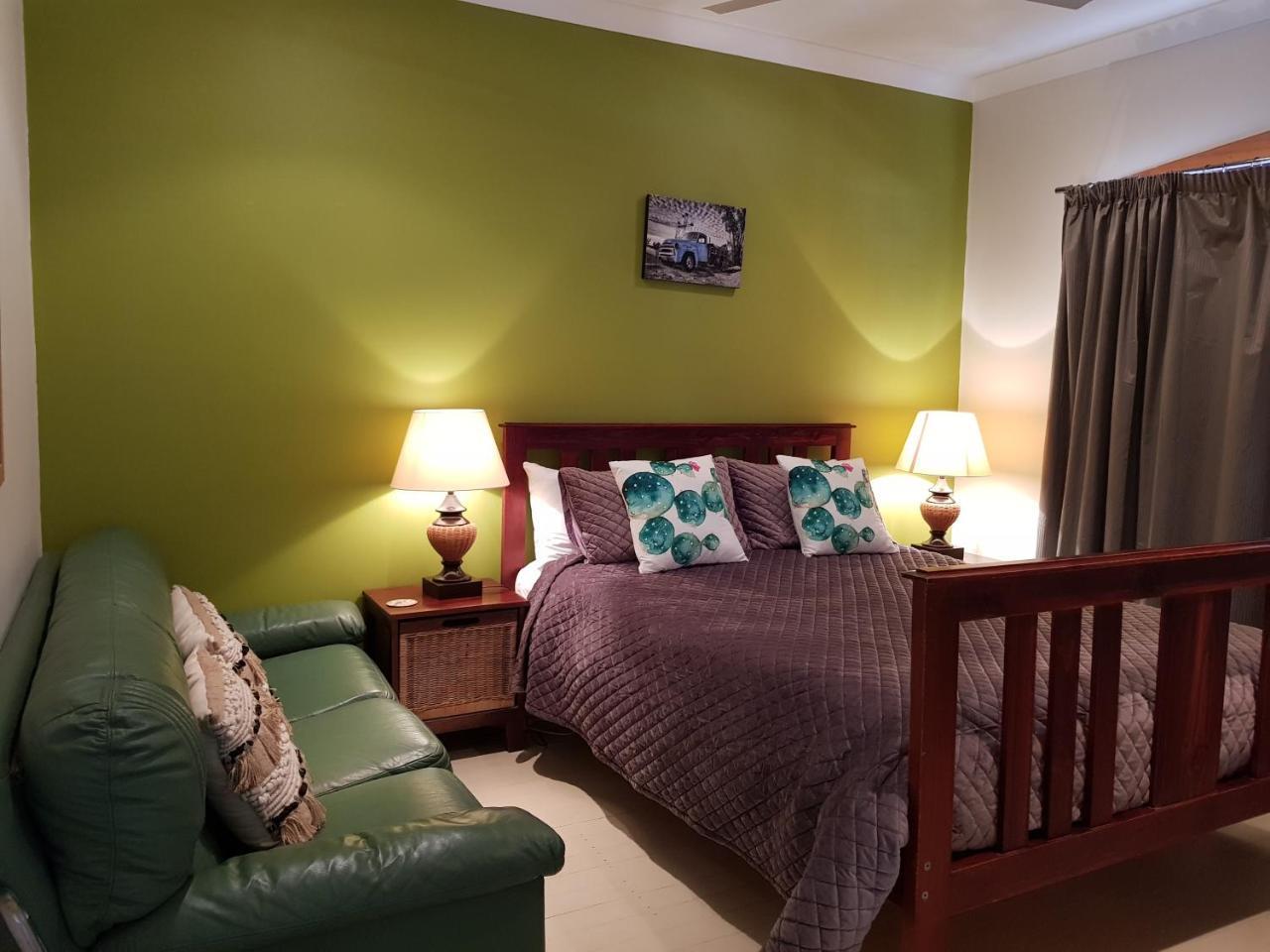 Sonja'S Bed And Breakfast ไลท์นิงริดจ์ ภายนอก รูปภาพ